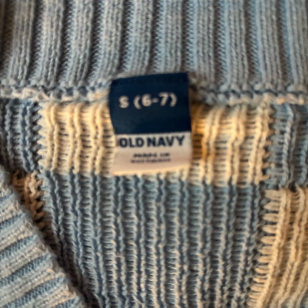 Old Navy Light Blue and White Knit Sweater - Picture 2 of 2